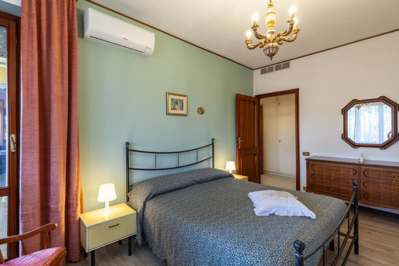 Appartement Casa Cesarina à Massa  Extérieur photo